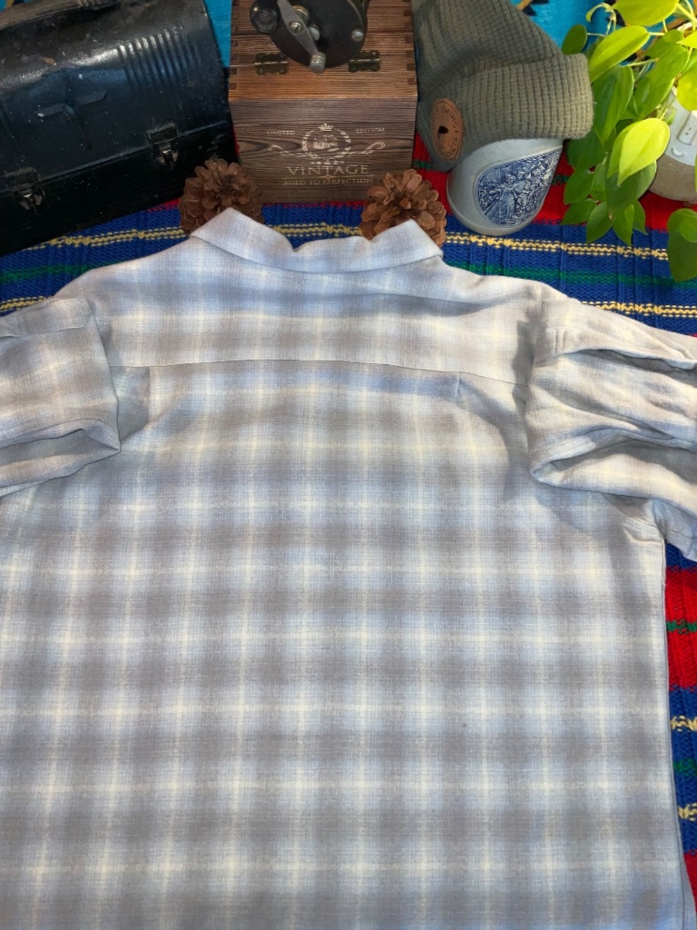 Pendleton-Board Shirt-100% Wool-Shadow Plaid Loop Collar Blue Cream-Size ( XL) - Picture 5 of 12